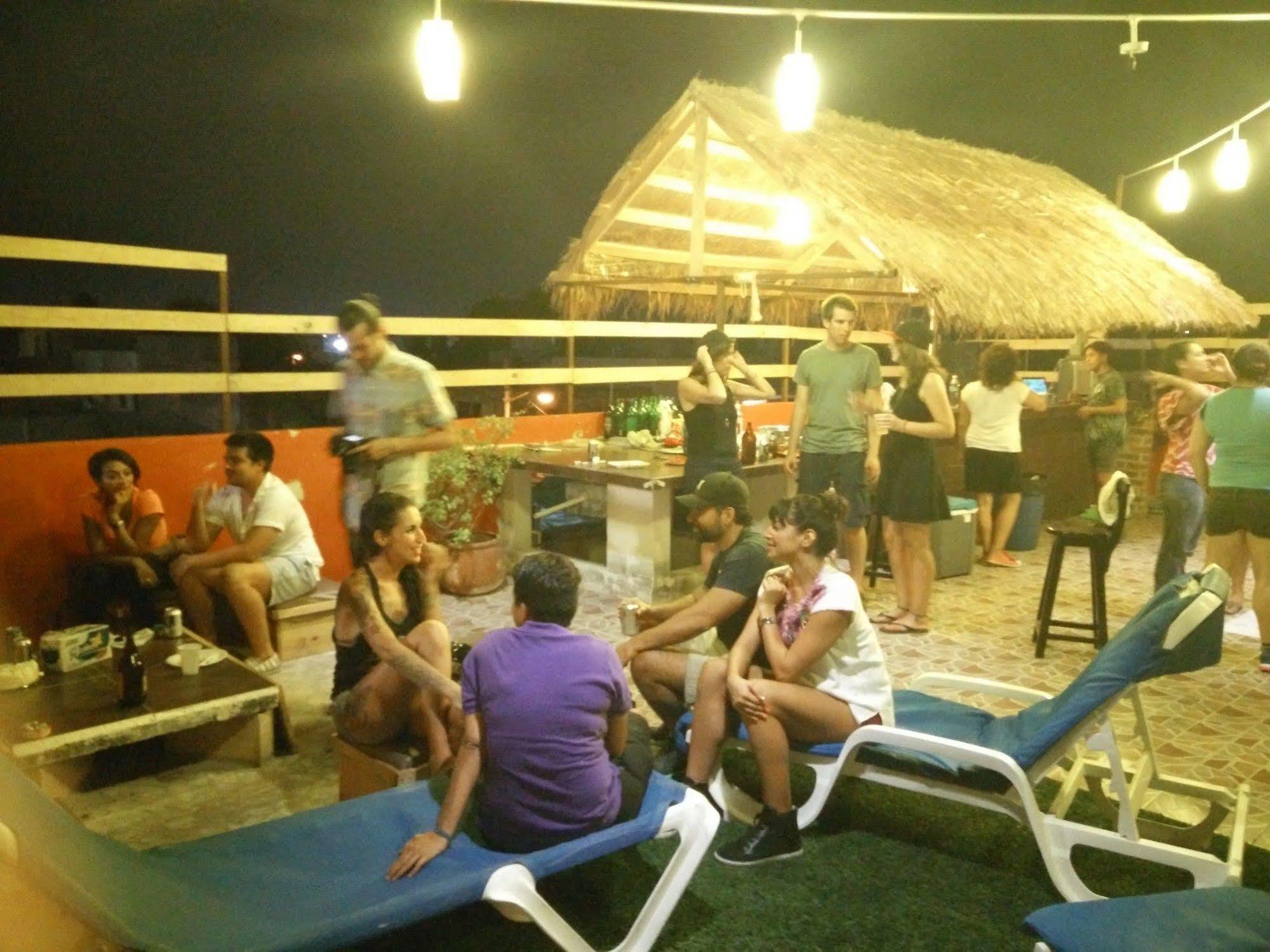 Humble Bumble Hostel Playa del Carmen Esterno foto