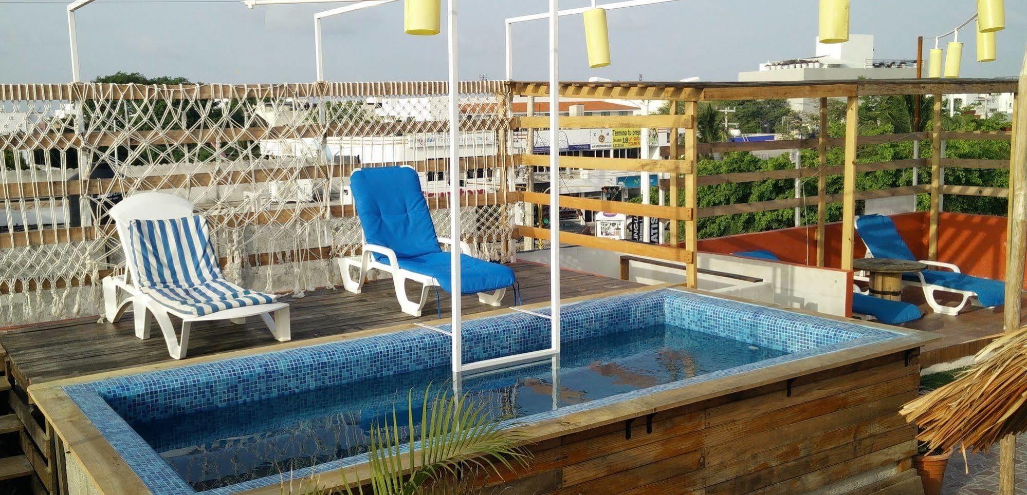 Humble Bumble Hostel Playa del Carmen Esterno foto